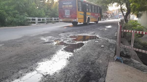 San Lorenzo: Desborde de arroyo y puentes en ruinas