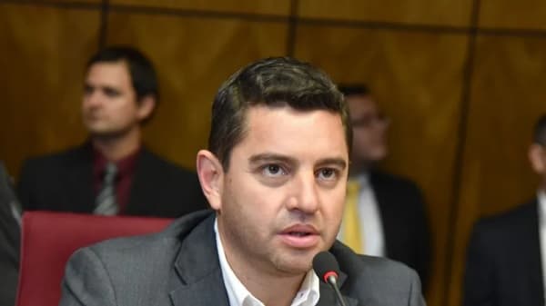 Siete diputados de Fuerza Republicana y dos ex senadores de Cruzada Nacional se suman al oficialismo