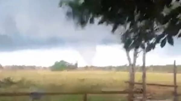 Tornado en Santaní deja 17 heridos, incluyendo una niña de 11 años fallecida