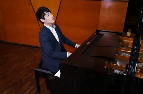 Navidad Sinfónica en Asunción con David Lee y Coro ArtVita