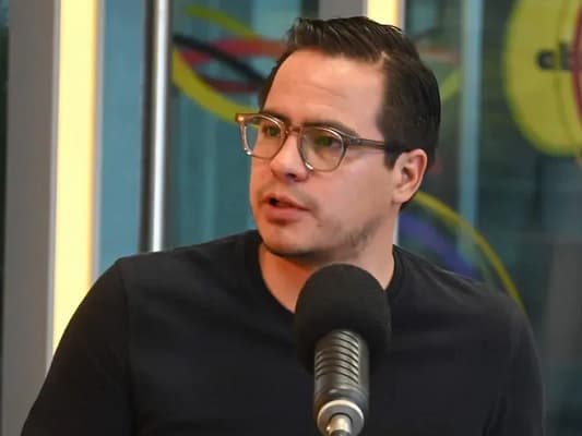 Remueven a Federico Mora del MEC