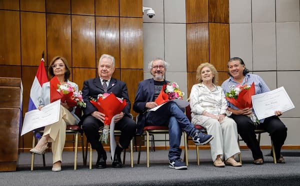 Cabildo honra a los “Maestros del Arte 2023” en ceremonia emblemática