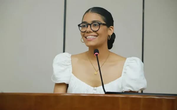 Majo Cabrera fue homenajeada en la Cámara de Senadores por su actuación en “Nada”