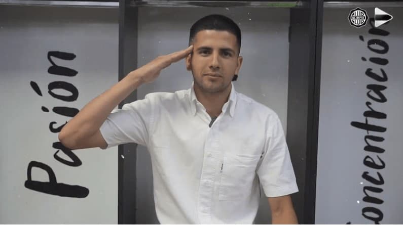 La emotiva despedida de Mateo Gamarra del Olimpia rumbo al fútbol de Brasil