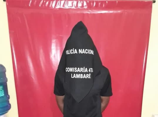 Hombre roba y regresa como cliente: ¡Policía lo arresta!
