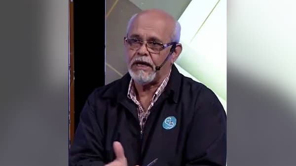 Docentes amenazan con paro si no son excluidos de la ley de carrera civil