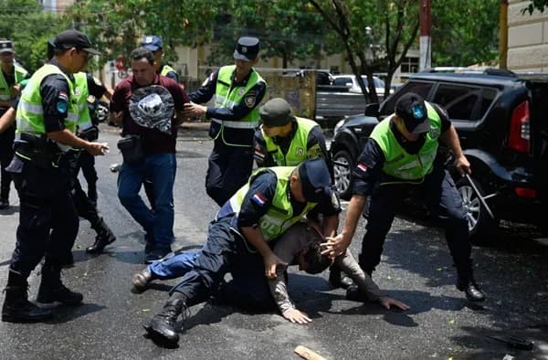 Fiscalía investigará manifestaciones: ¿Reacción justificada o ataque desproporcionado?
