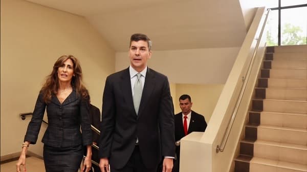 Peña suma a sectores ultraconservadores para elaborar la “Estrategia País”