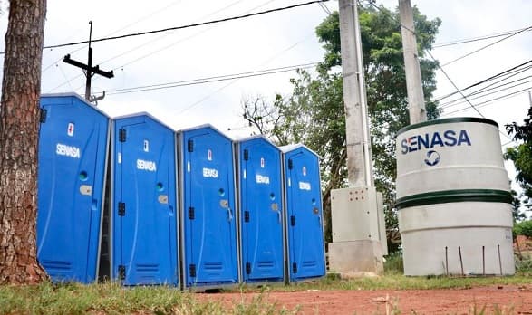 SENASA asegura agua limpia y sanitarios para devotos en Caacupé