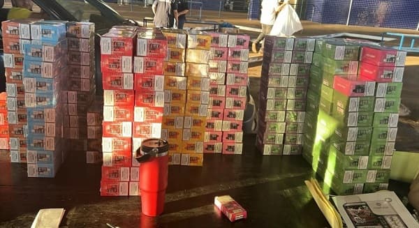 Detenidos paraguayos por contrabando de cigarrillos electrónicos en Foz de Yguazú