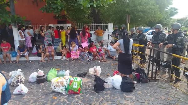Reinicio de visitas en Tacumbú: Familias afrontan largas esperas