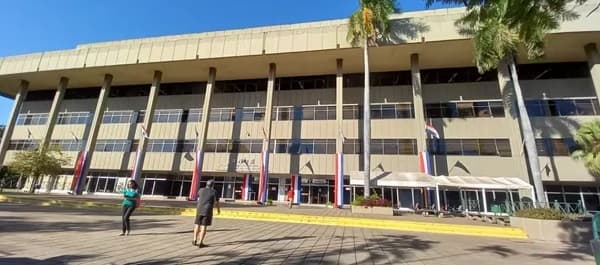 Apagones afectan varias regiones del país