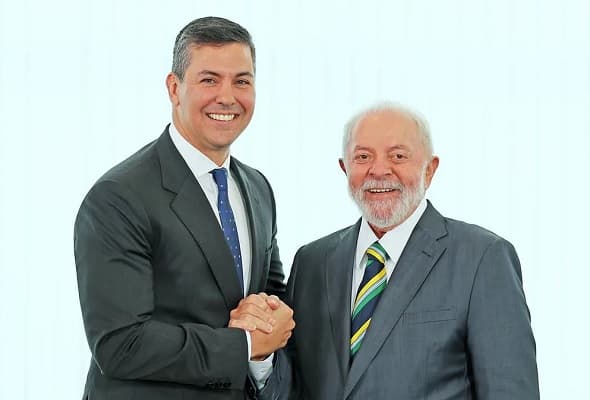 Reunión presidencial aborda futuro de Itaipú