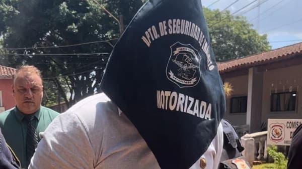 Capturan a enfermero que mostró arma en video de barras de Cerro