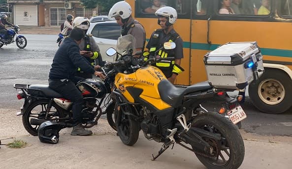 Decenas de multas por infringir carril exclusivo de buses