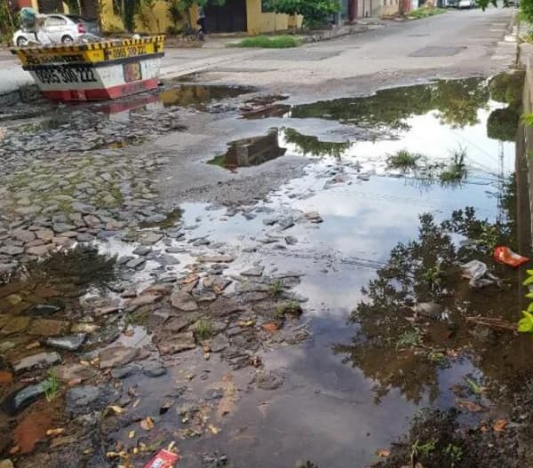 Caños rotos en Asunción: Agua limpia se pierde mientras Essap insta al reciclaje