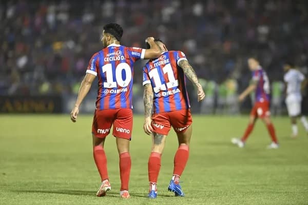 Cerro goleó al Sportivo Ameliano, es líder e ilusiona a su hinchada