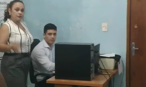 Hijo de Roya Torres desafía y rechaza renunciar