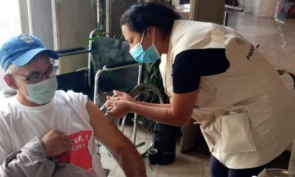 Salud suma talento indígena a su equipo