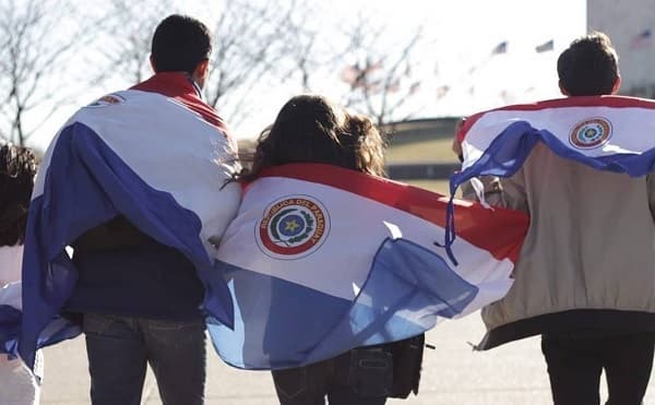 Encuesta: Jóvenes paraguayos muestran menor rechazo a la corrupción