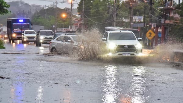 Meteorología prevé nuevas lluvias y tormentas severas en 11 departamentos