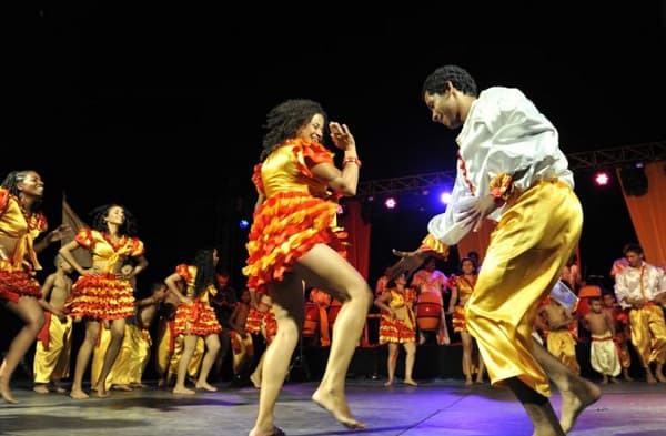 Asunción celebra la Fiesta del Fuego Vol. 2 con folklore y fusión