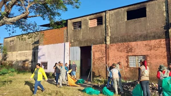Prometen ayuda a escuela afectada por incendio en Asunción