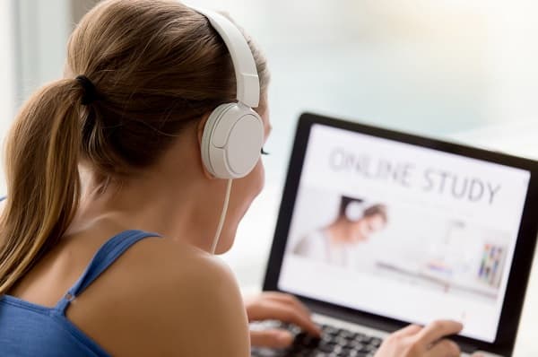 ¡Aprende inglés gratis y certificado! Embajada de EE.UU abre cursos online