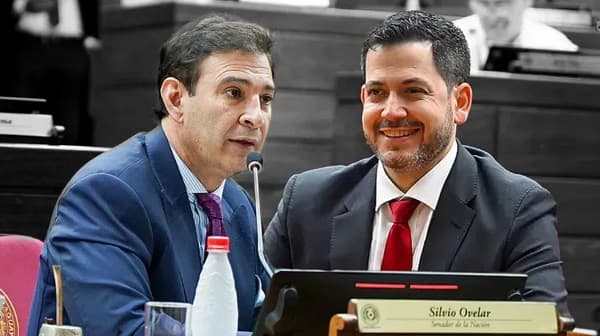 ¡511 nuevos funcionarios en el Congreso! Ovelar y Latorre aumentan planilla en G. 2.217 millones