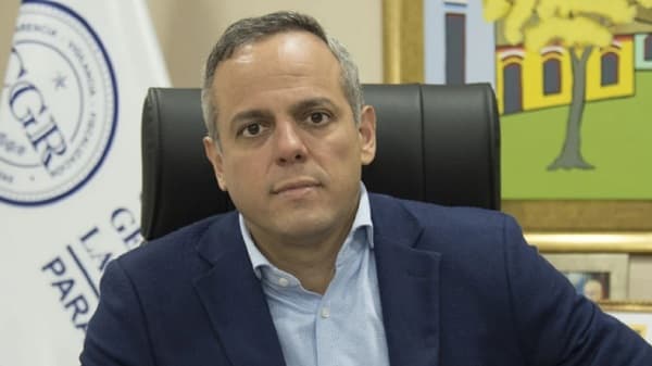 Contralor afirma: Cartismo no puede expulsar a Kattya del Congreso