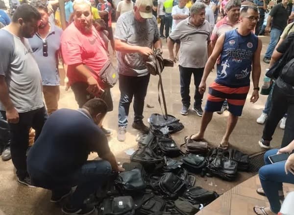 Millonario robo: túnel conduce a vaciar bóveda de cambistas en CDE