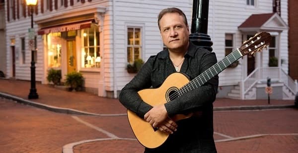 Dani Cortaza: Un viaje musical en conferencia magistral gratuita