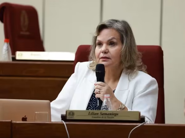 Lilian Samaniego propone reforma para jubilación universal