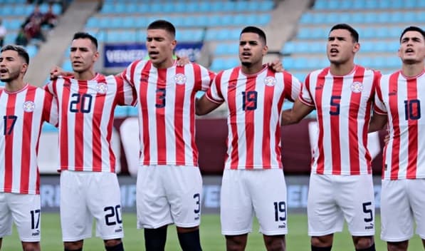 Paraguay se impone a Brasil en inicio del cuadrangular