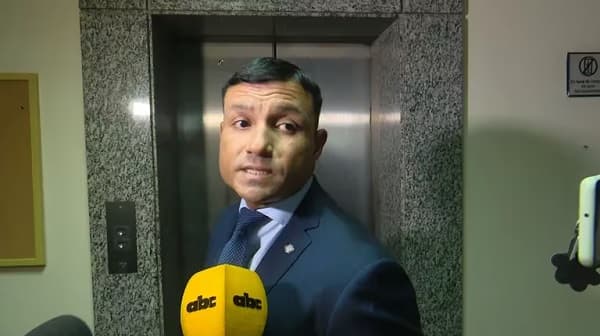 Fiscalía integra nuevo equipo tras filtración de chats en caso Abdo