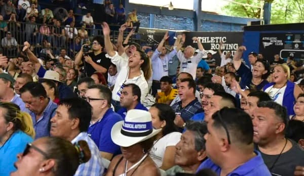 PLRA sanciona a legisladores con expulsión por 20 años