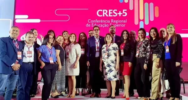 Polémica por nuevas carreras de Medicina en Paraguay pese a cuestionamientos de calidad