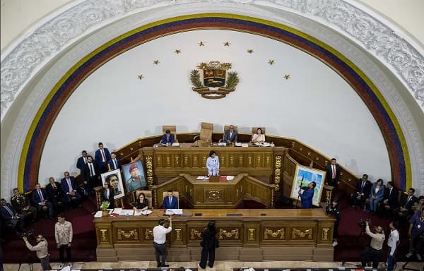 Venezuela aprueba polémica ley para prohibir “fascismo”