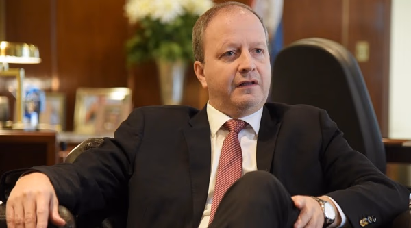 Valdovinos desmiente a equipo de “Nenecho” sobre pago de deuda