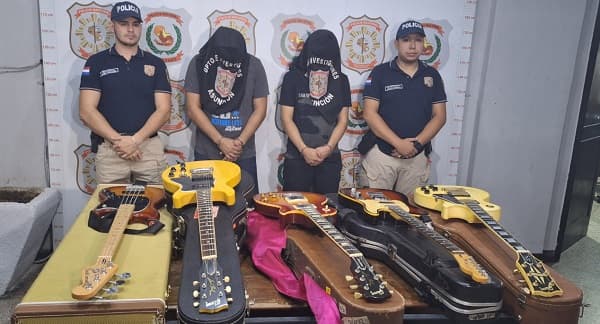 Recuperan instrumentos robados a artista: dos detenidos