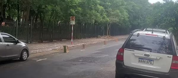 A dos meses de rescisión del contrato con Parxin, las “reservas” de estacionamiento persisten