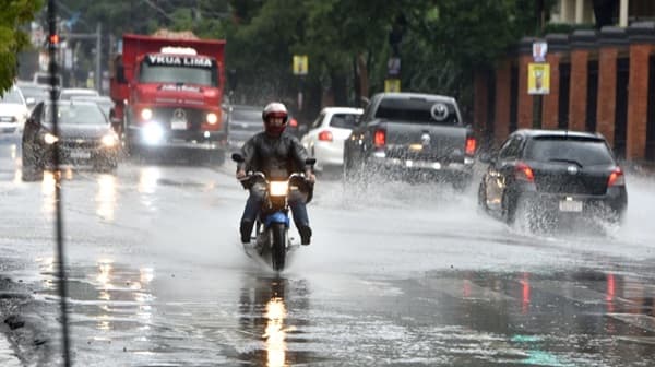Alerta por tormentas en Asunción y 9 departamentos
