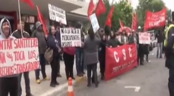 Trabajadores protestan contra posible aumento de años para jubilarse en IPS