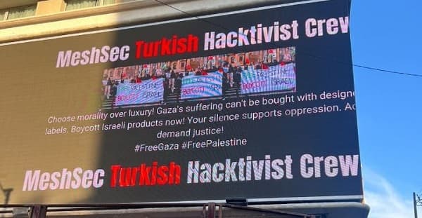 Hacktivistas propalestina vulneran carteles en Asunción