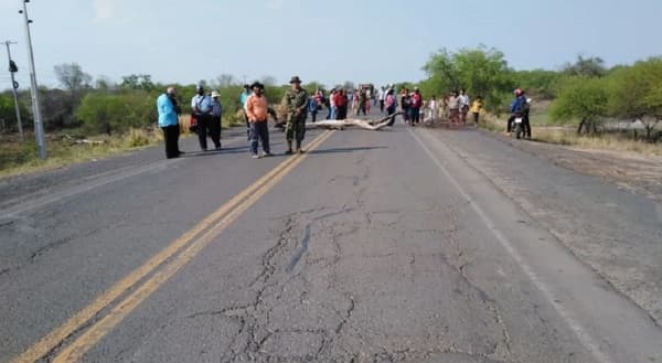 Indígenas cierran ruta Luque-San Ber en reclamo de agua: Hay una canilla para 60 familias