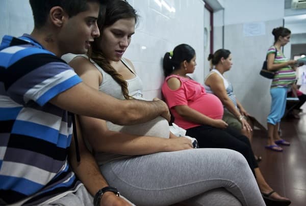Club de Embarazadas: Educación integral para futuros padres en Loma Pytã