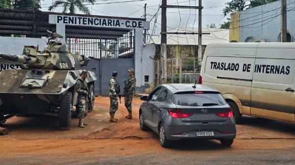 Reclusos extorsionaban usando perfil falso de policía