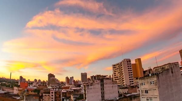 Sábado con calor y lluvias previstas para el domingo