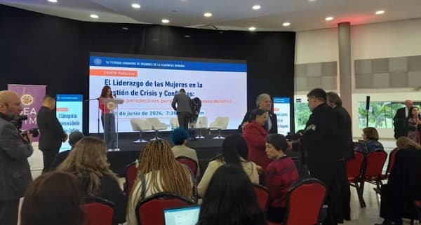 Desafíos para el liderazgo femenino en la región, según la OEA