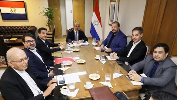 Lobby religioso presiona contra resoluciones de la OEA en Paraguay